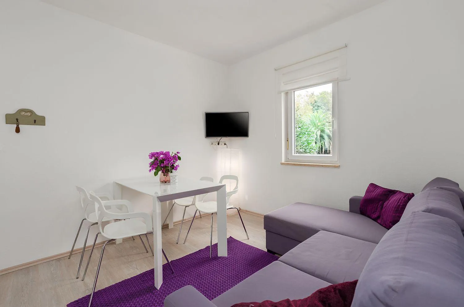 Modernes Apartment Nur 300 Meter Zum Strand Mit Terrasse, Privatparkplatz, Wifi Porec