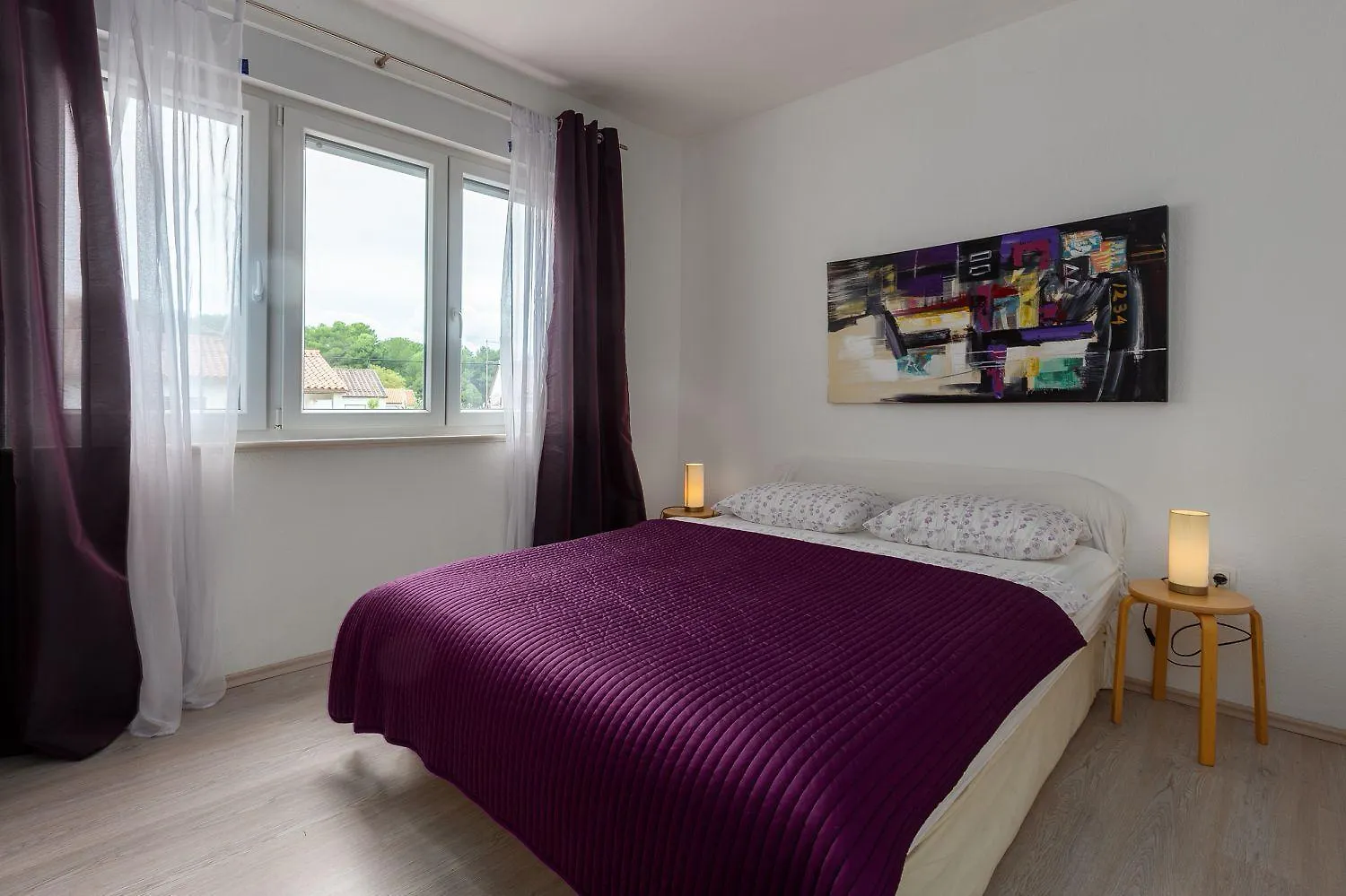 Modernes Apartment Nur 300 Meter Zum Strand Mit Terrasse, Privatparkplatz, Wifi Porec 0*,  Croatia