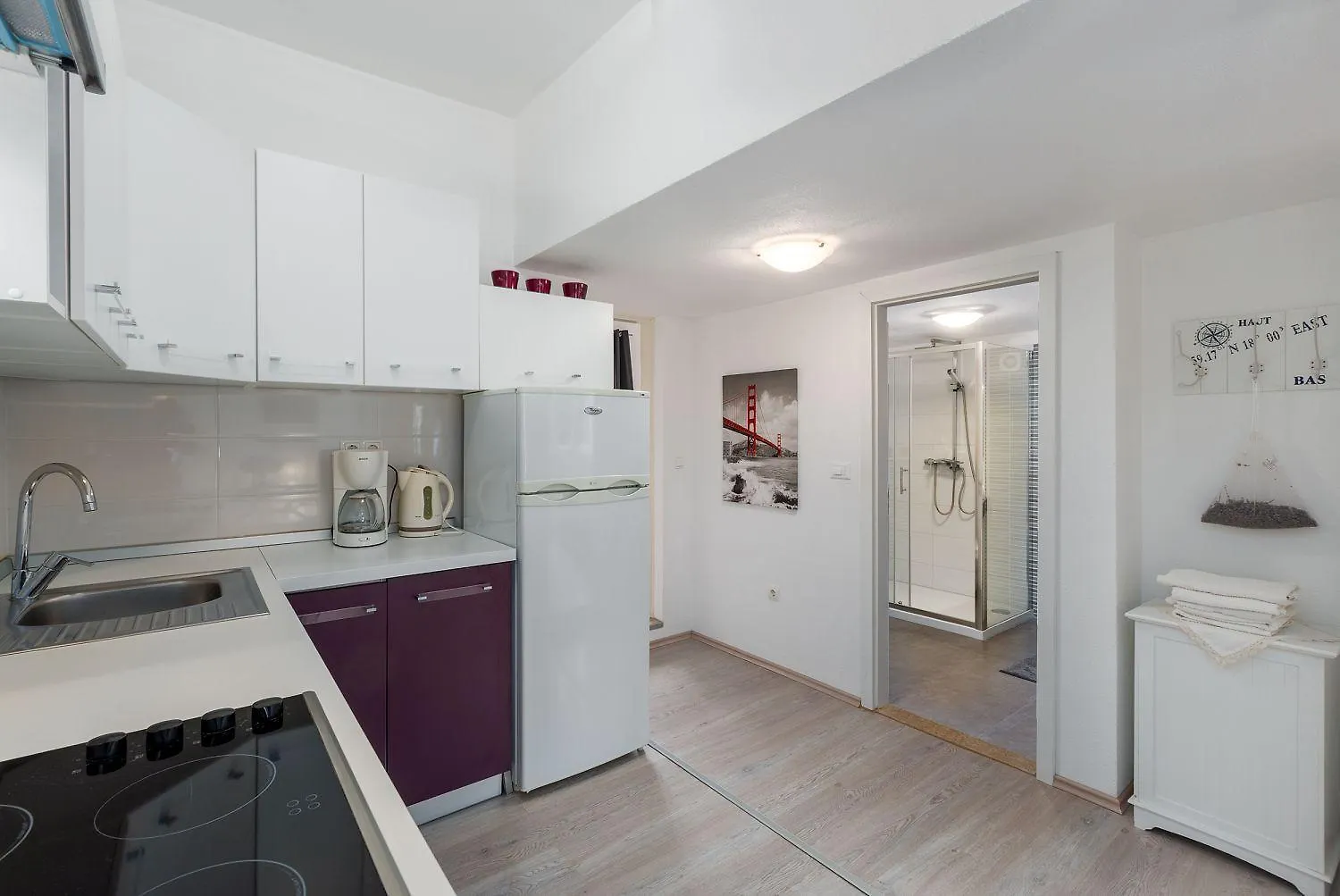 Modernes Apartment Nur 300 Meter Zum Strand Mit Terrasse, Privatparkplatz, Wifi Porec